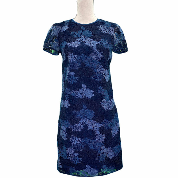 LONDON 'Lian' Print Lace Shift Dress - Picture 6 of 14